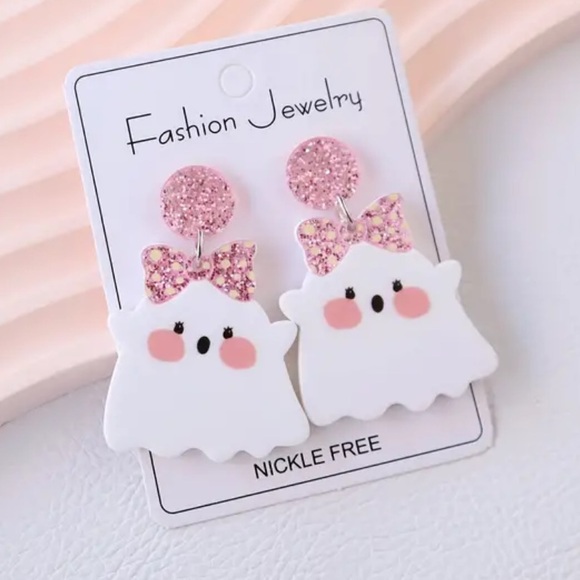 Ghost With Pink Sparkle Bow Earrings 👻🎀👻🎀 - Picture 4 of 5